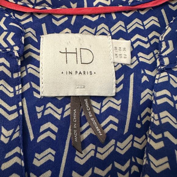 HD in Paris Kaveri blue & white print long sleeve henley top size 4 - Picture 7 of 12